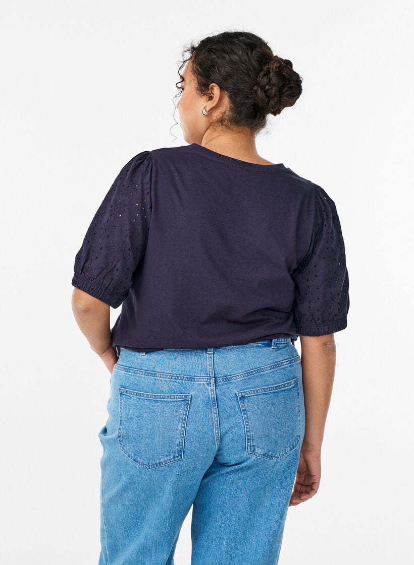 T-paita Broderie Anglaise -hihoilla, Sininen, Model image number 2