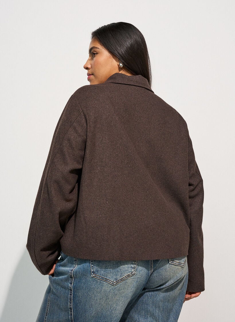 Lyhyt takki paitakauluksella ja vetoketjulla, Ruskea, Model image number 2