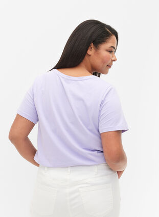Yksivärinen perus t-paita puuvillasta, Lavender, Model image number 1