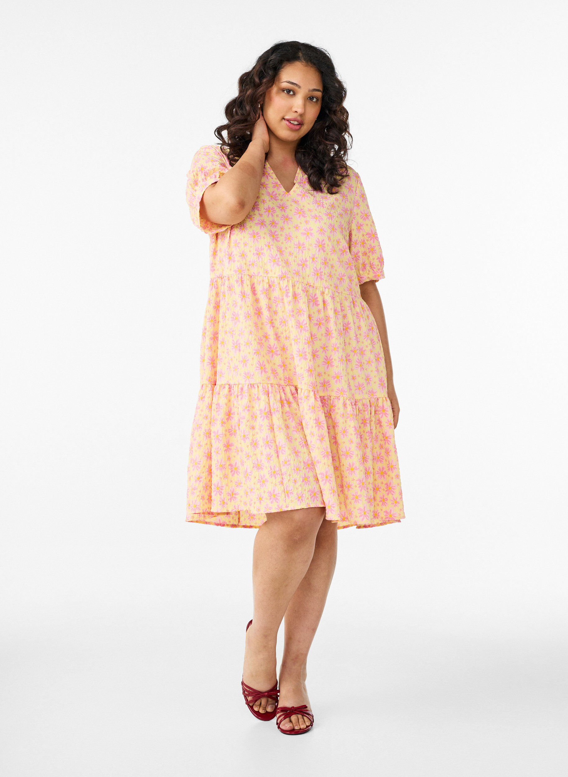 ZizziLyhyt A-linjainen mekko, Keltainen, Model image number 1