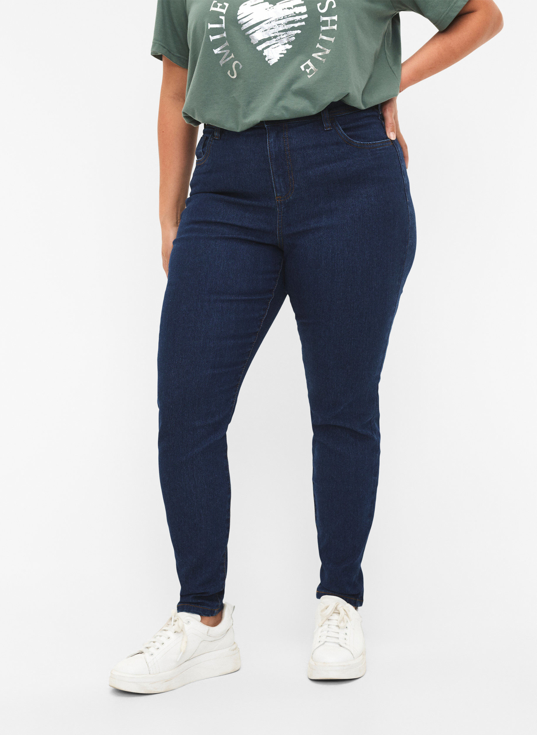 ZizziFarkut super slim fit -mallissa, Sininen, Model image number 2