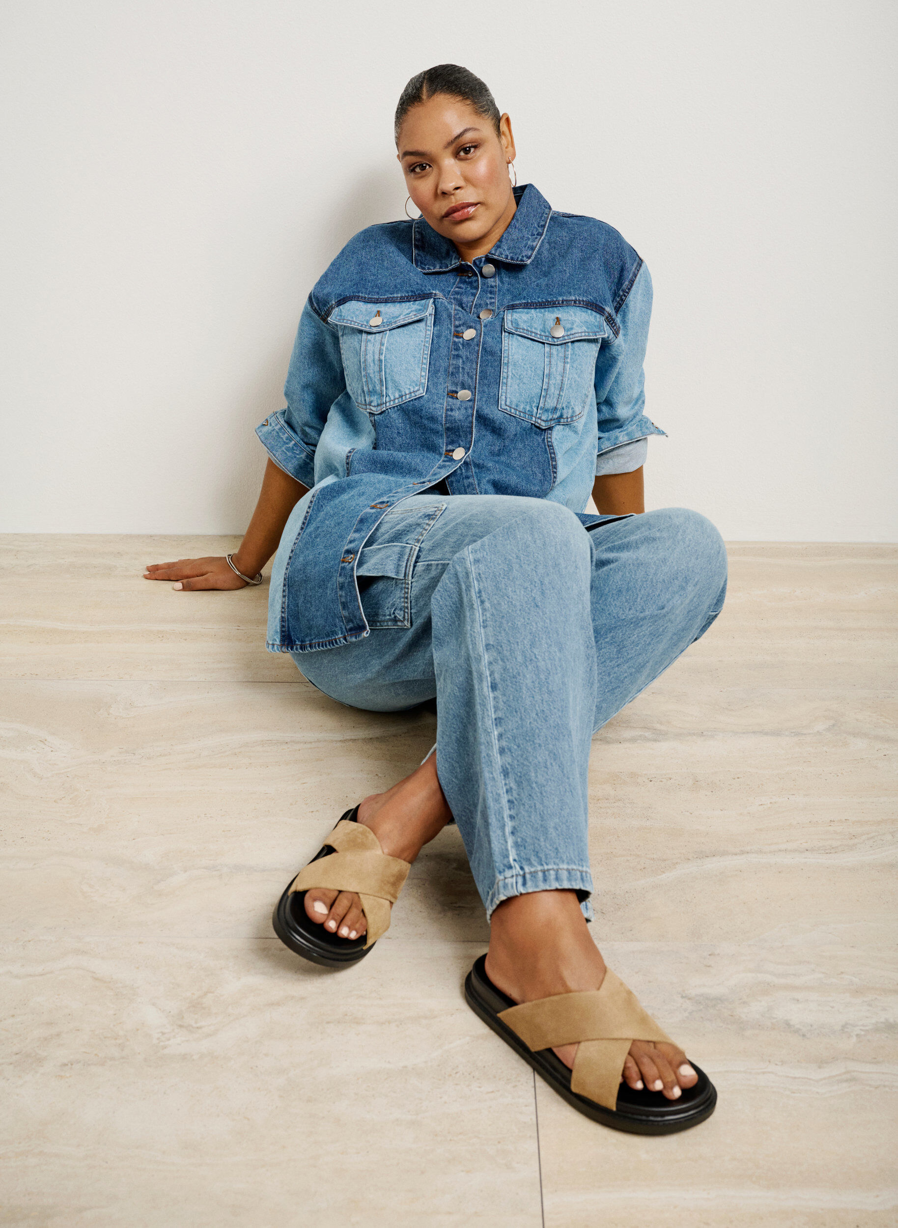 Zizzi Tekomokkaiset sandaalit ristikk&auml;isill&auml; remmeill&auml;, Woodsmoke, Image image number 0