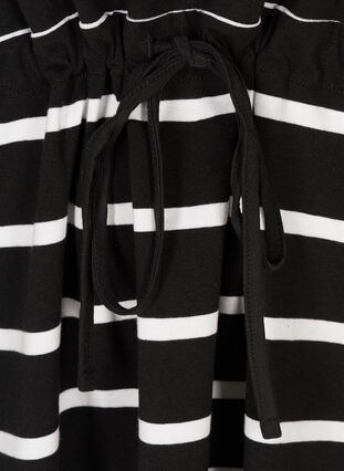 Lyhyt mekko, Black w. white stripes , Packshot image number 3