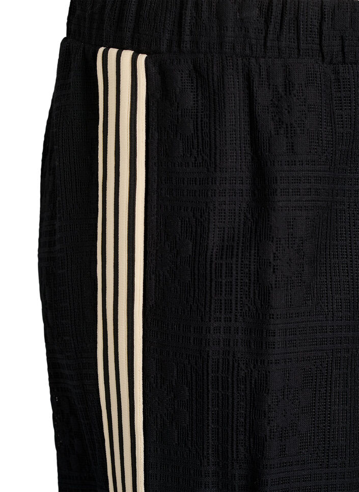 Leve&auml;lahkeiset pitsihousut kontrastiraidoilla, Musta, Packshot image number 2