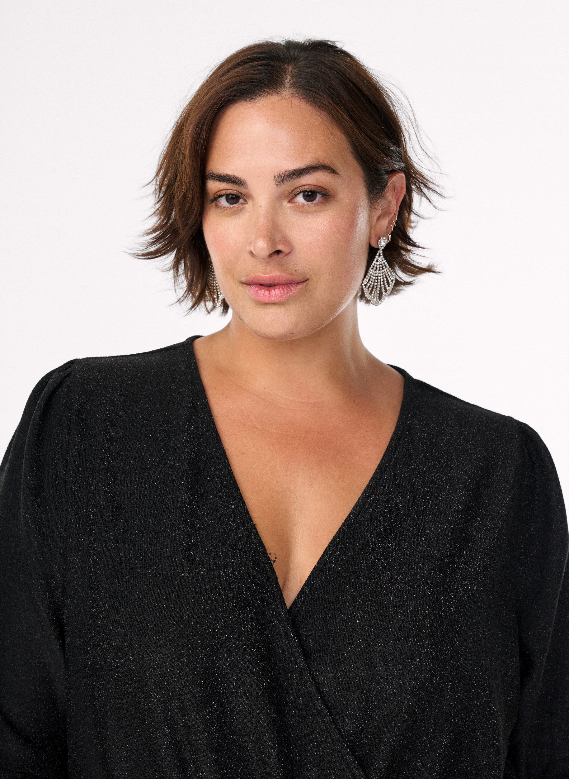 Zizzi Kimaltava jumpsuit vy&ouml;ll&auml;, Musta, Model image number 2