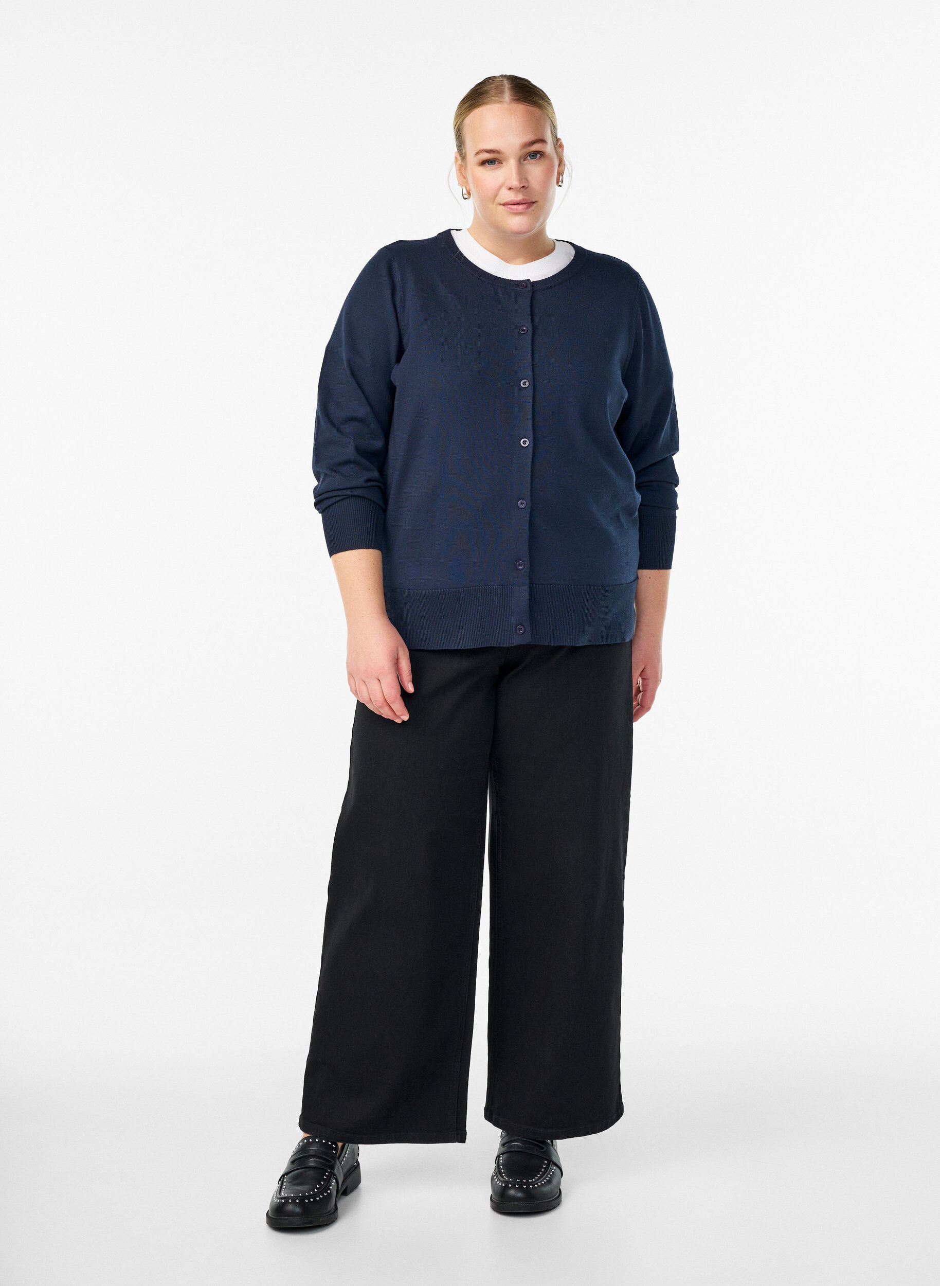 ZizziHienoneulottu neuletakki py&ouml;re&auml;ll&auml; p&auml;&auml;ntiell&auml;, Sininen, Model image number 1