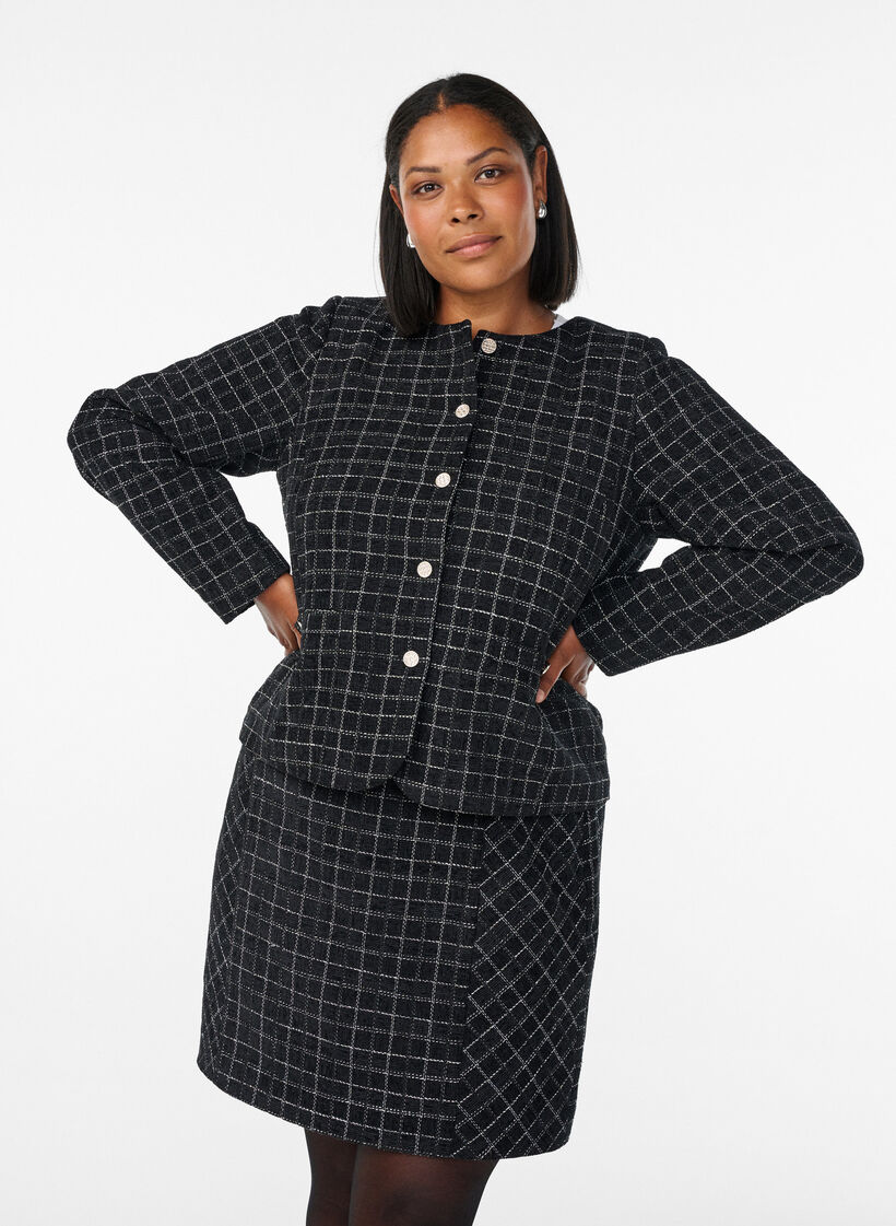 Ruudullinen hame, Musta, Model