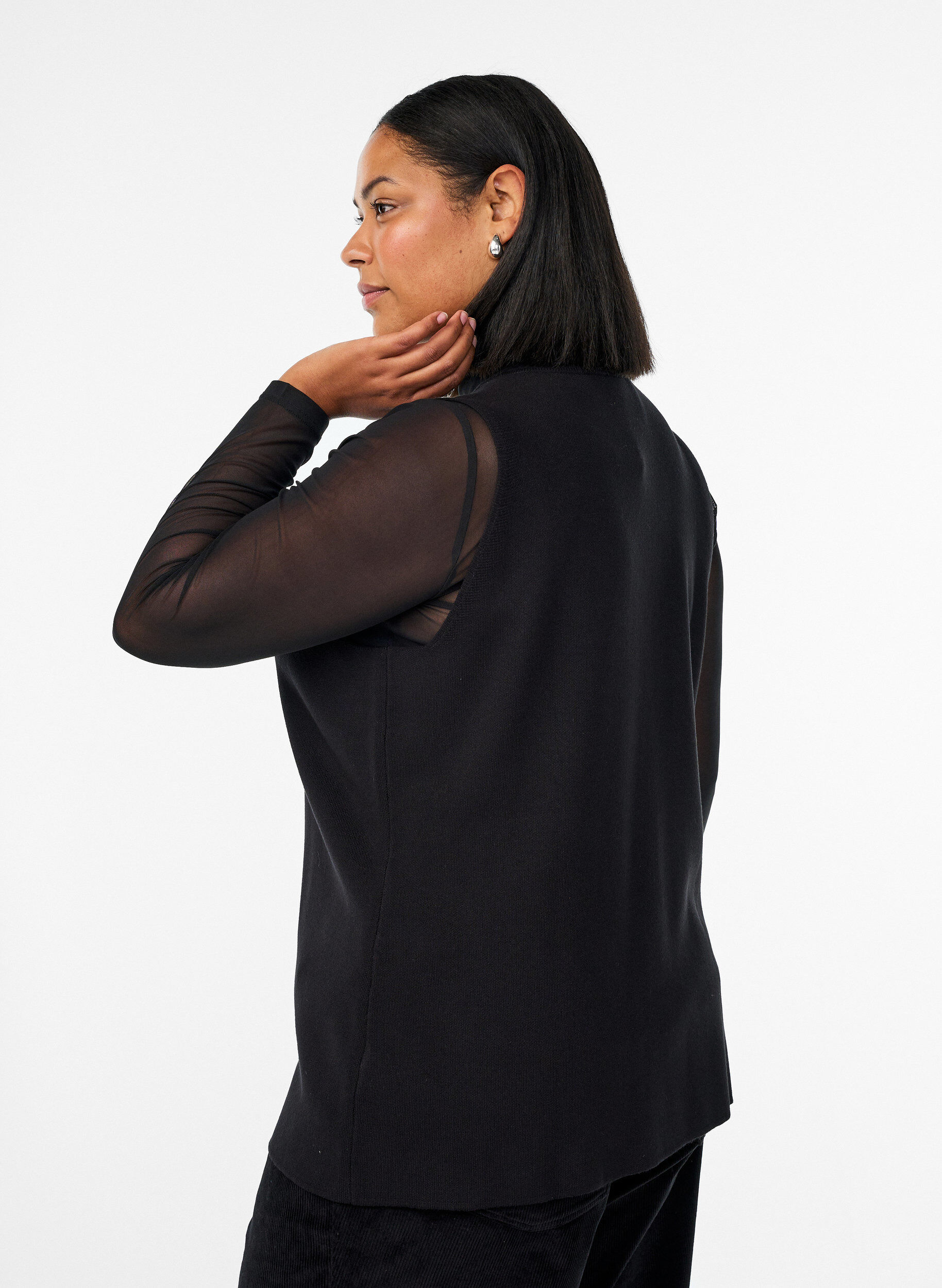 ZizziHihaton neuleliivi koristeellisilla napeilla, Musta, Model image number 2