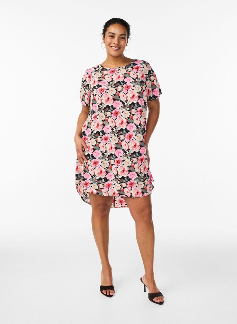 Paitamekko brodeerattua broderie anglaise -kangasta vy&ouml;ll&auml;, Musta, Model image number 1