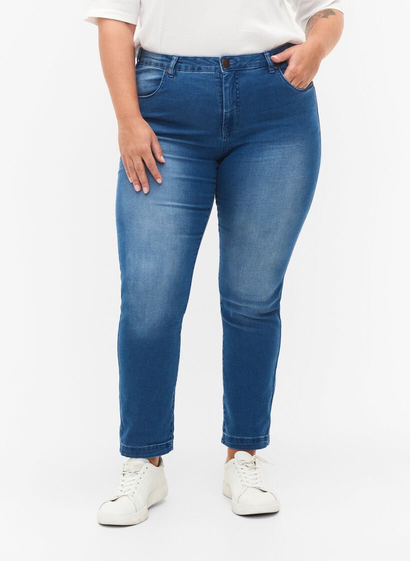 Slim fit Emily-farkut normaalilla vy&ouml;t&auml;r&ouml;ll&auml;, Sininen, Model image number 3