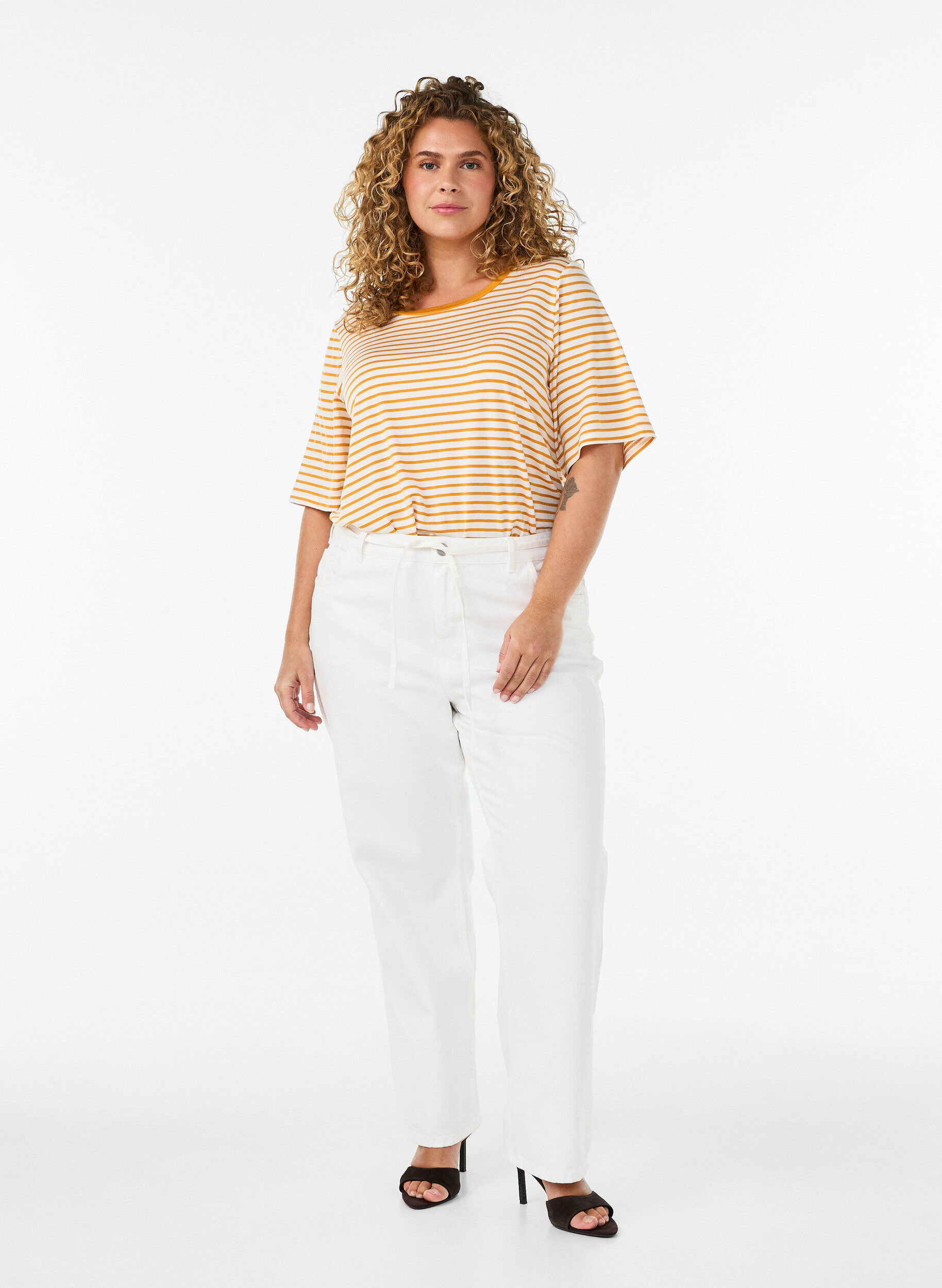 ZizziT-paita TENCEL&trade; Lyocellilla ja raidoilla, Keltainen, Model image number 1