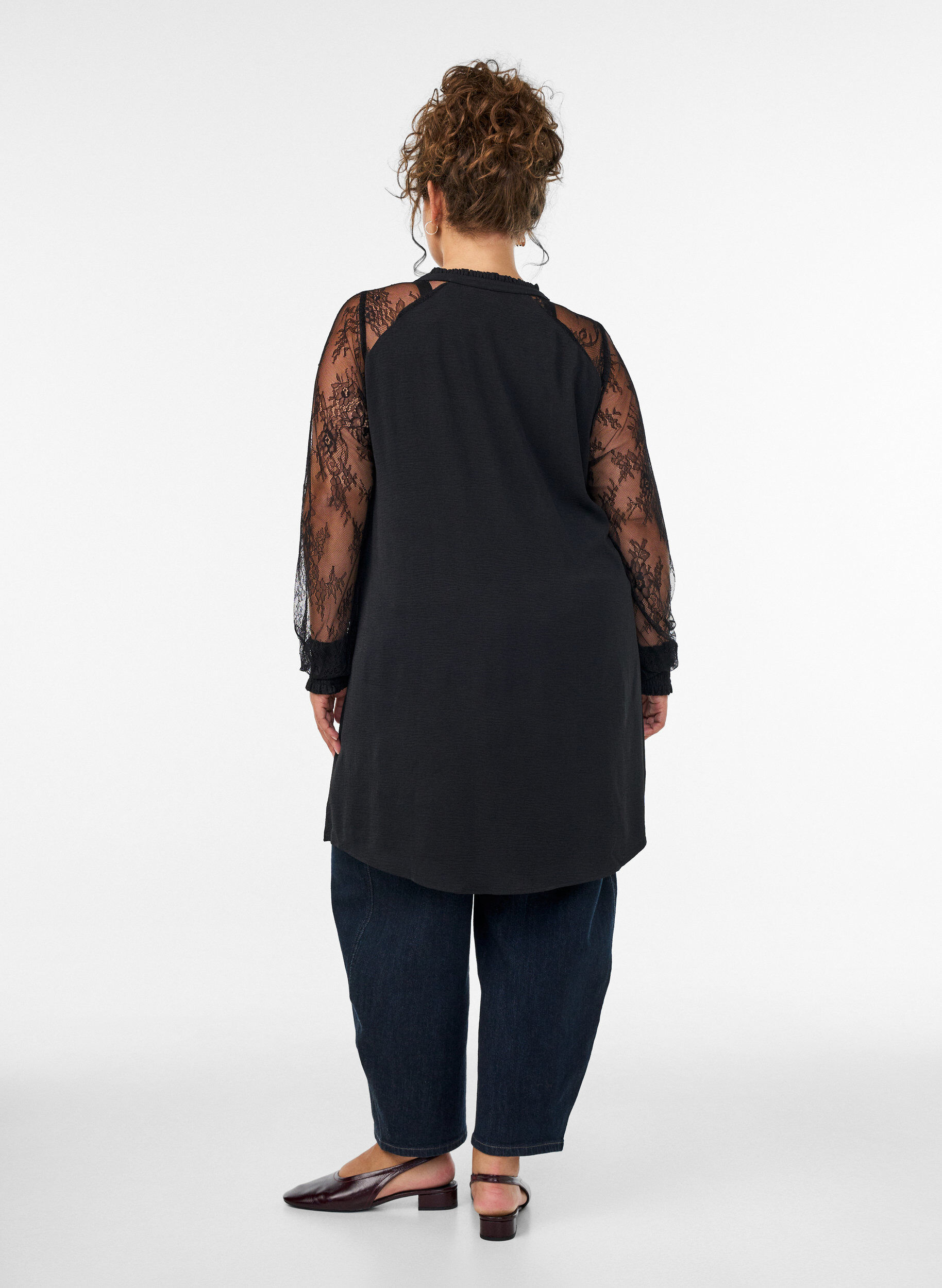 ZizziTunika l&auml;pikuultavilla pitsihihoilla, Musta, Model image number 2