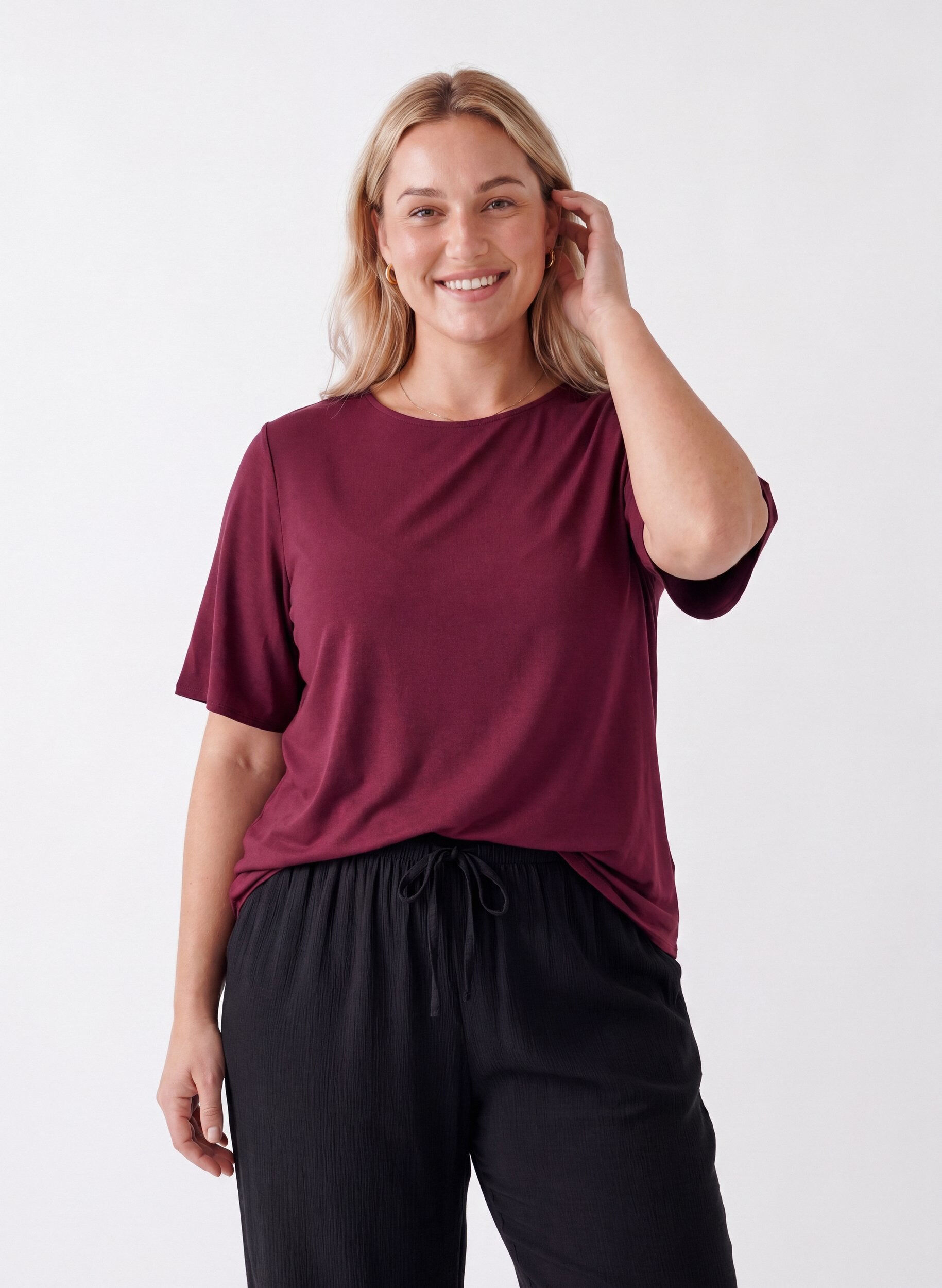 ZizziLyhythihainen kudottu pusero, jossa on py&ouml;re&auml; p&auml;&auml;ntie, Punainen, Model image number 0