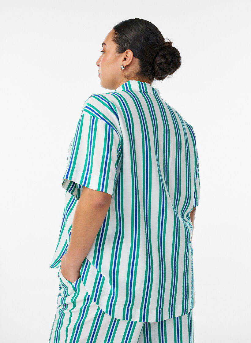 Raidallinen viskoosipaita lyhyill&auml; hihoilla, Vanilja, Model image number 2