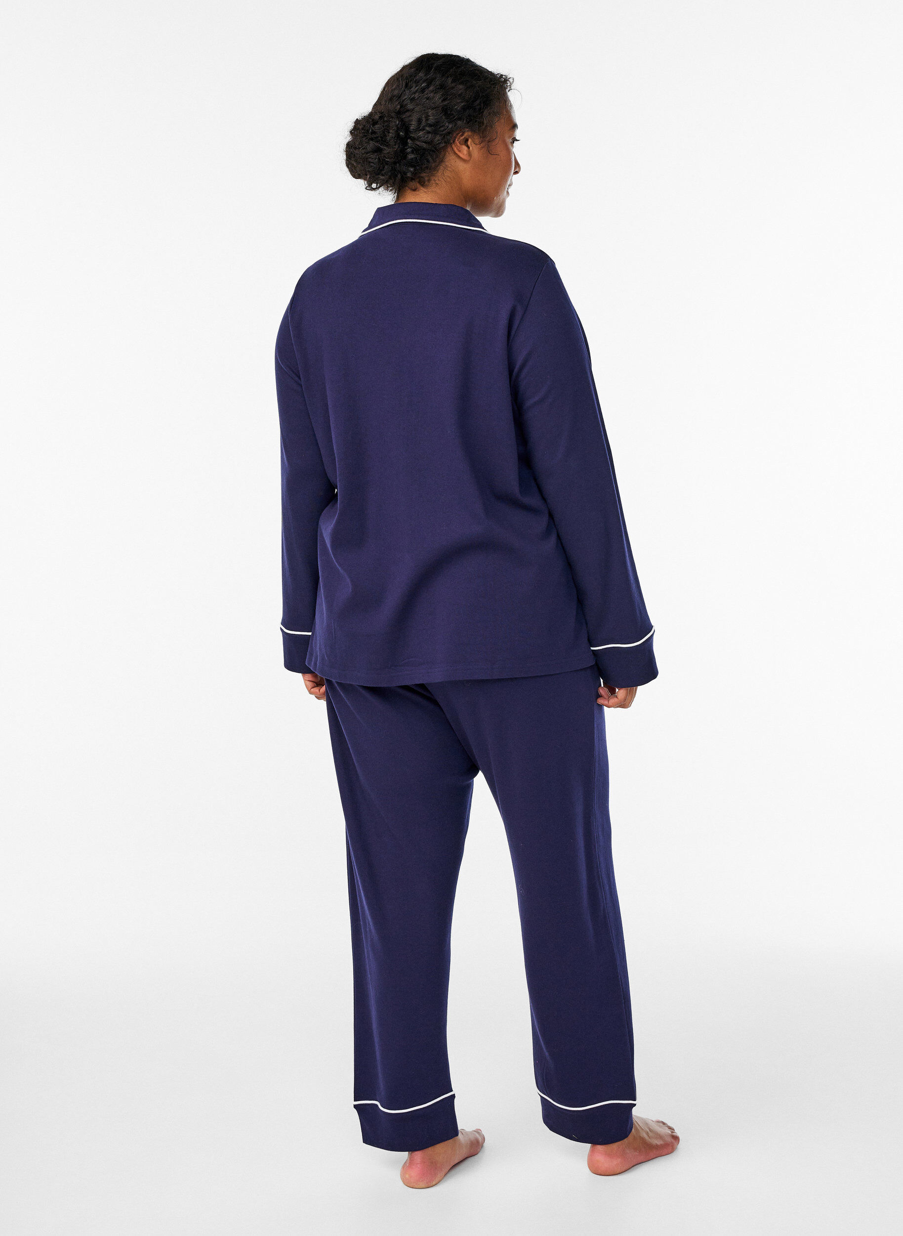 ZizziPuuvillaiset pyjamahousut korkealla vy&ouml;t&auml;r&ouml;ll&auml;, Sininen, Model image number 1