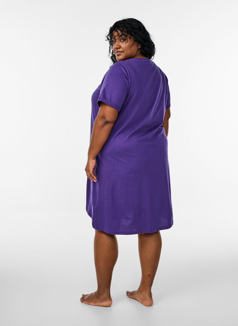Lyhythihainen y&ouml;paita luomupuuvillaa, Violetti, Model image number 2