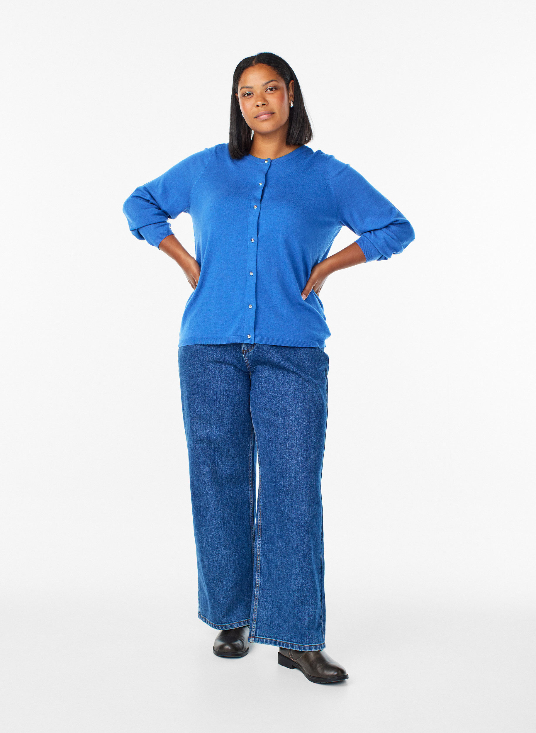 Zizzi Neuletakki py&ouml;reill&auml; napeilla, Sininen, Model image number 1