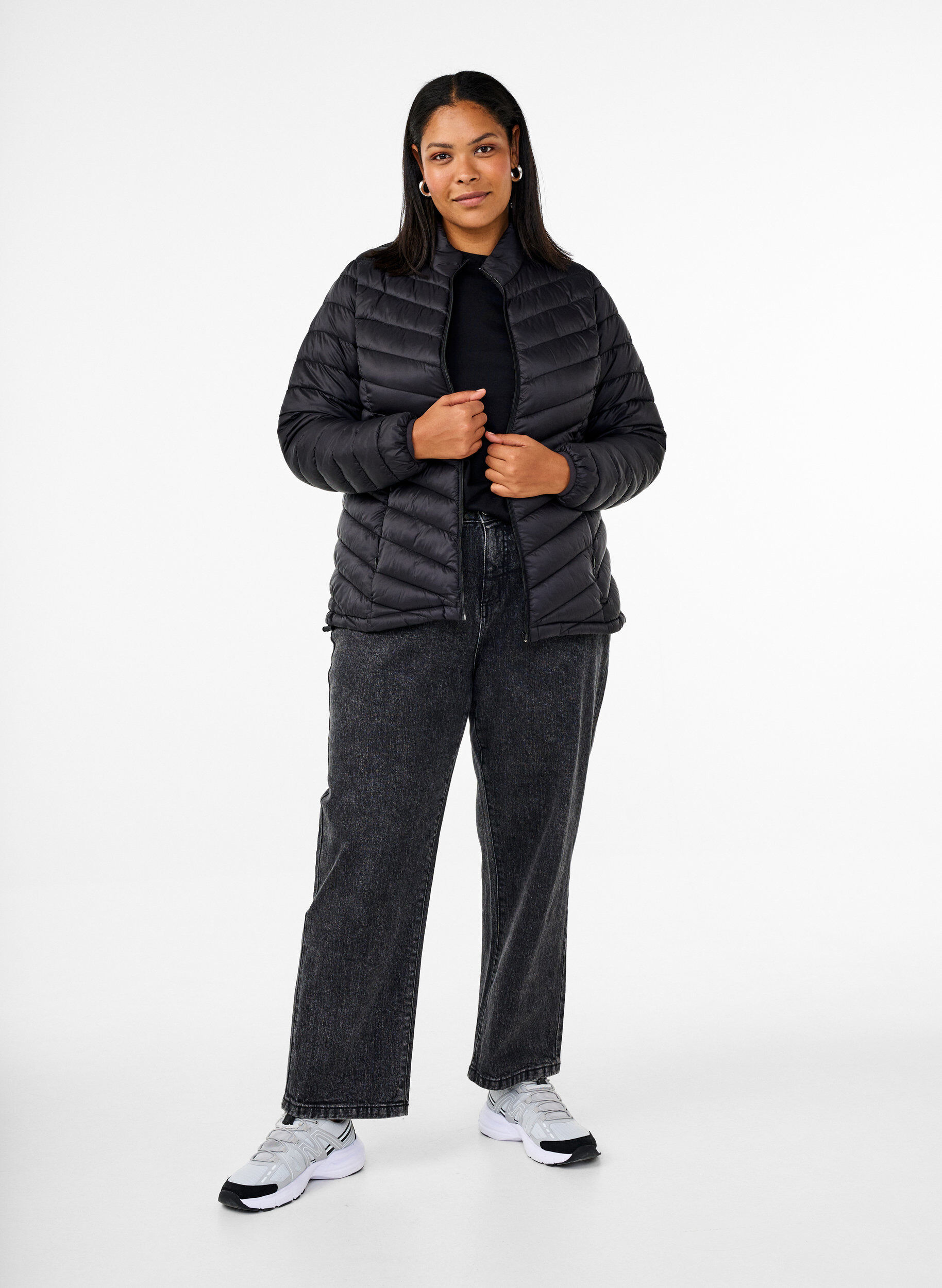ZizziKevyt takki taskuilla, Musta, Model image number 1