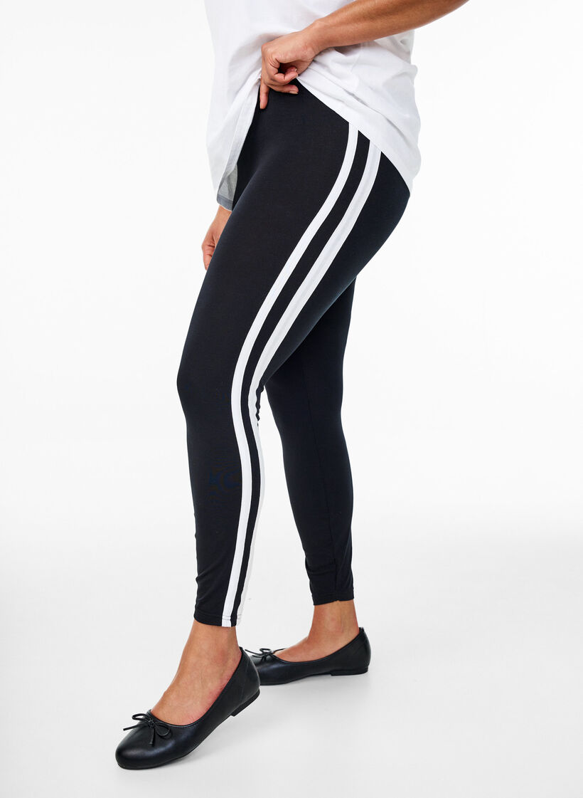 Viskoosileggingsit sivuraidoilla, Black W. Stripe, Model image number 0