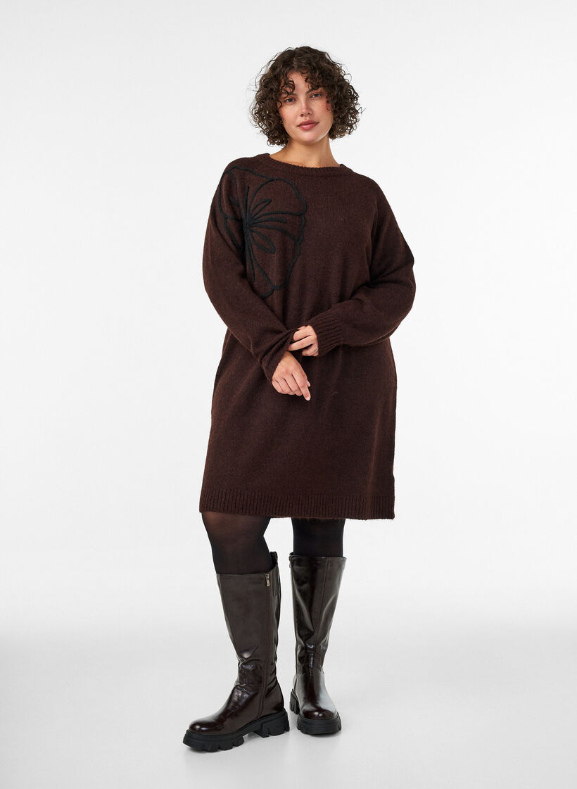 Pomppumekko, jossa on suuri kukkasomiste, Ruskea, Model image number 3