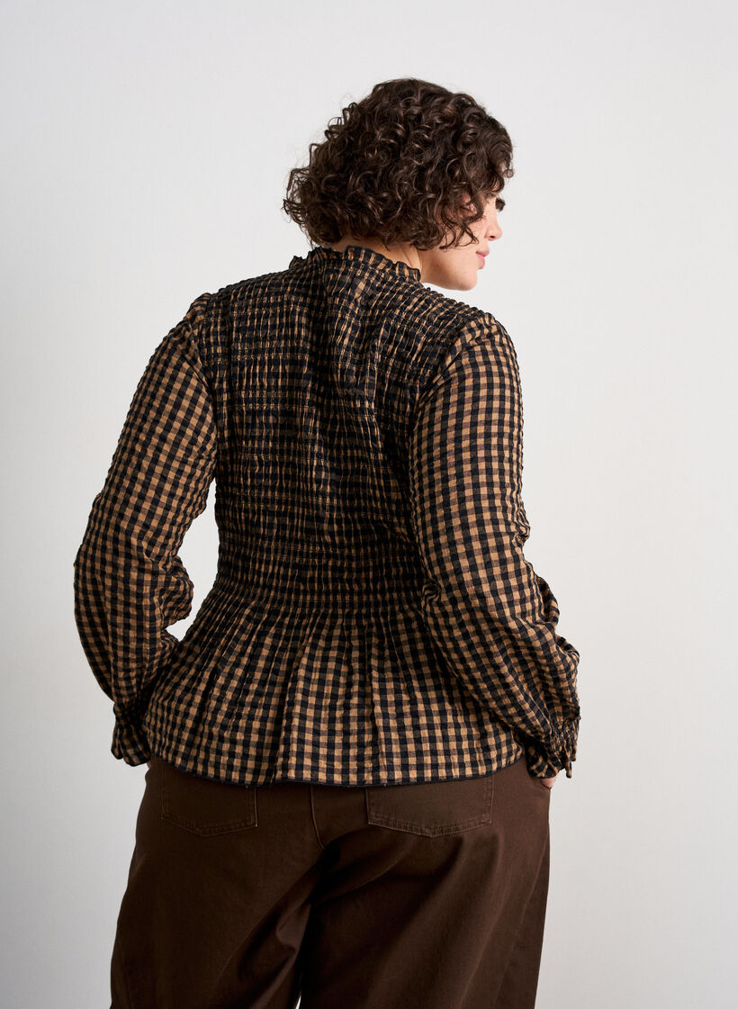Ruudullinen pusero smokkauksella ja peplum-helmalla, Ruskea, Model image number 2