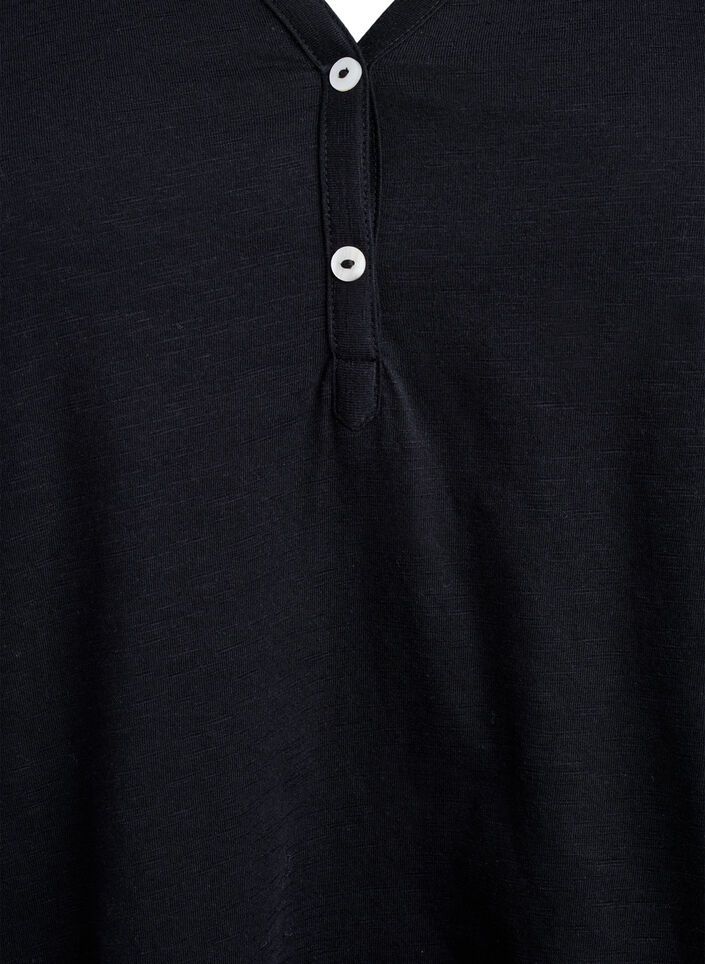 T-paita nappiyksityiskohdalla, Musta, Packshot image number 2