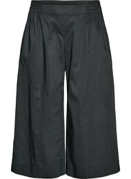 Culotte -housut joustavalla vy&ouml;t&auml;r&ouml;ll&auml; ja leveill&auml; lahkeilla, Musta