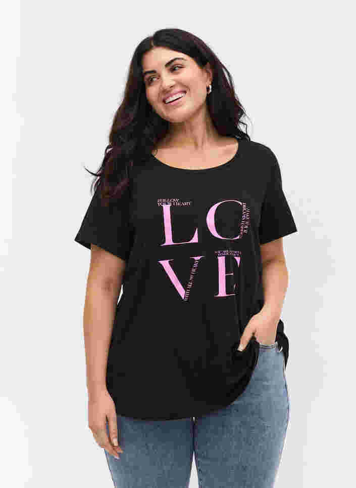 Puuvillainen t-paita printilllä, Black Cyclamen LOVE, Model