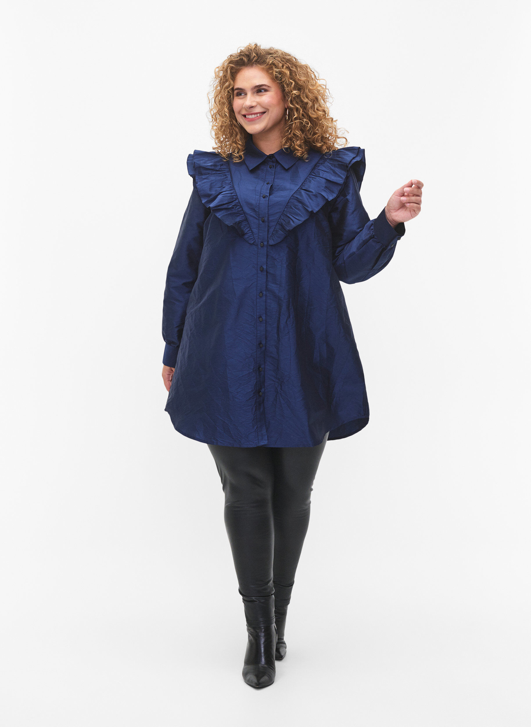 Zizzi Yksiv&auml;rinen paita r&ouml;yhel&ouml;ll&auml;, Titan, Model image number 2