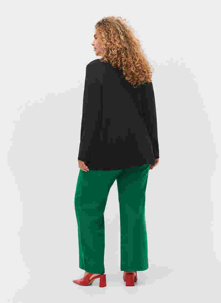 Leveälahkeiset housut taskuilla, Verdant Green, Model image number 1
