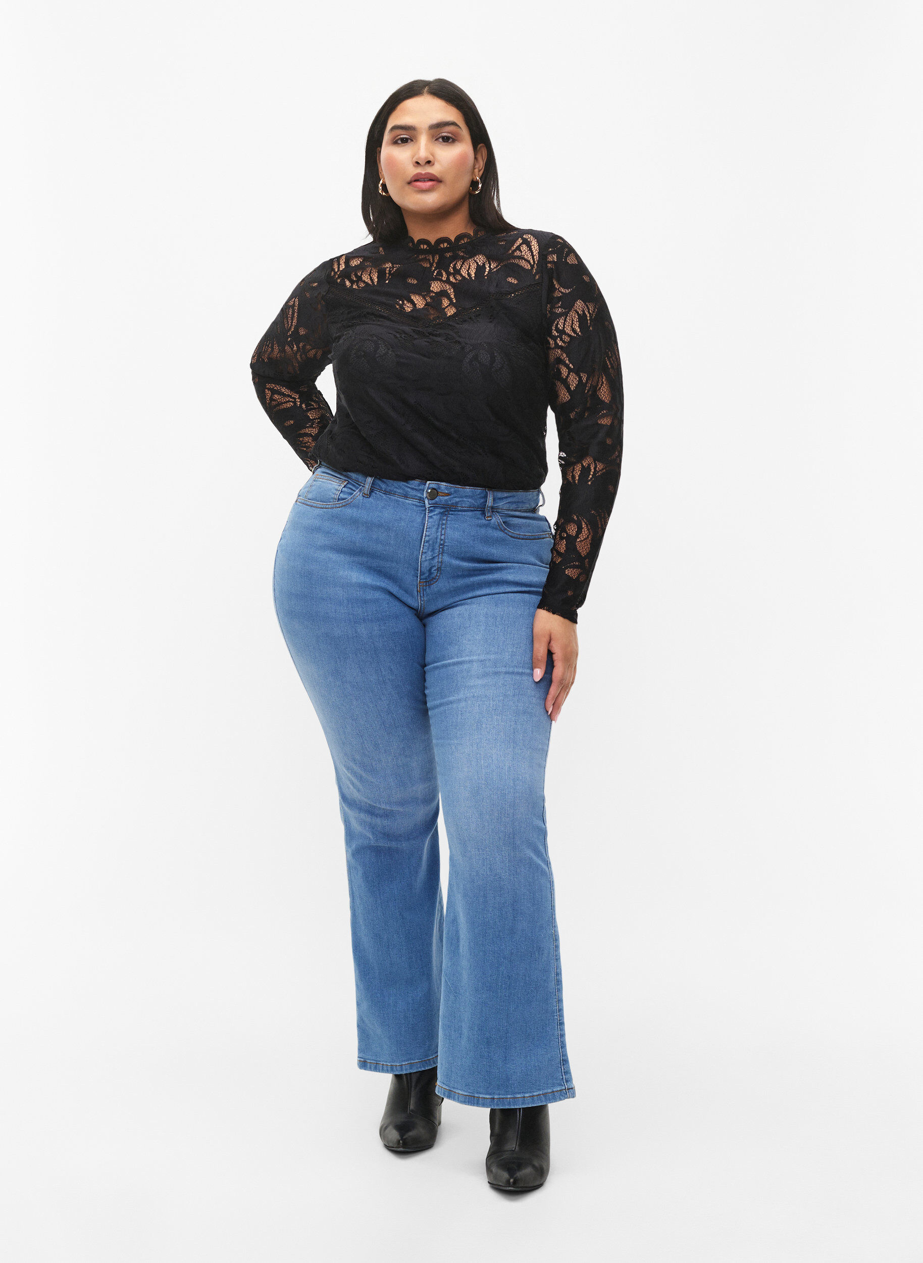 Zizzi SHOKKIHINTA - Pitk&auml;hihainen pitsipusero, Black, Model image number 2