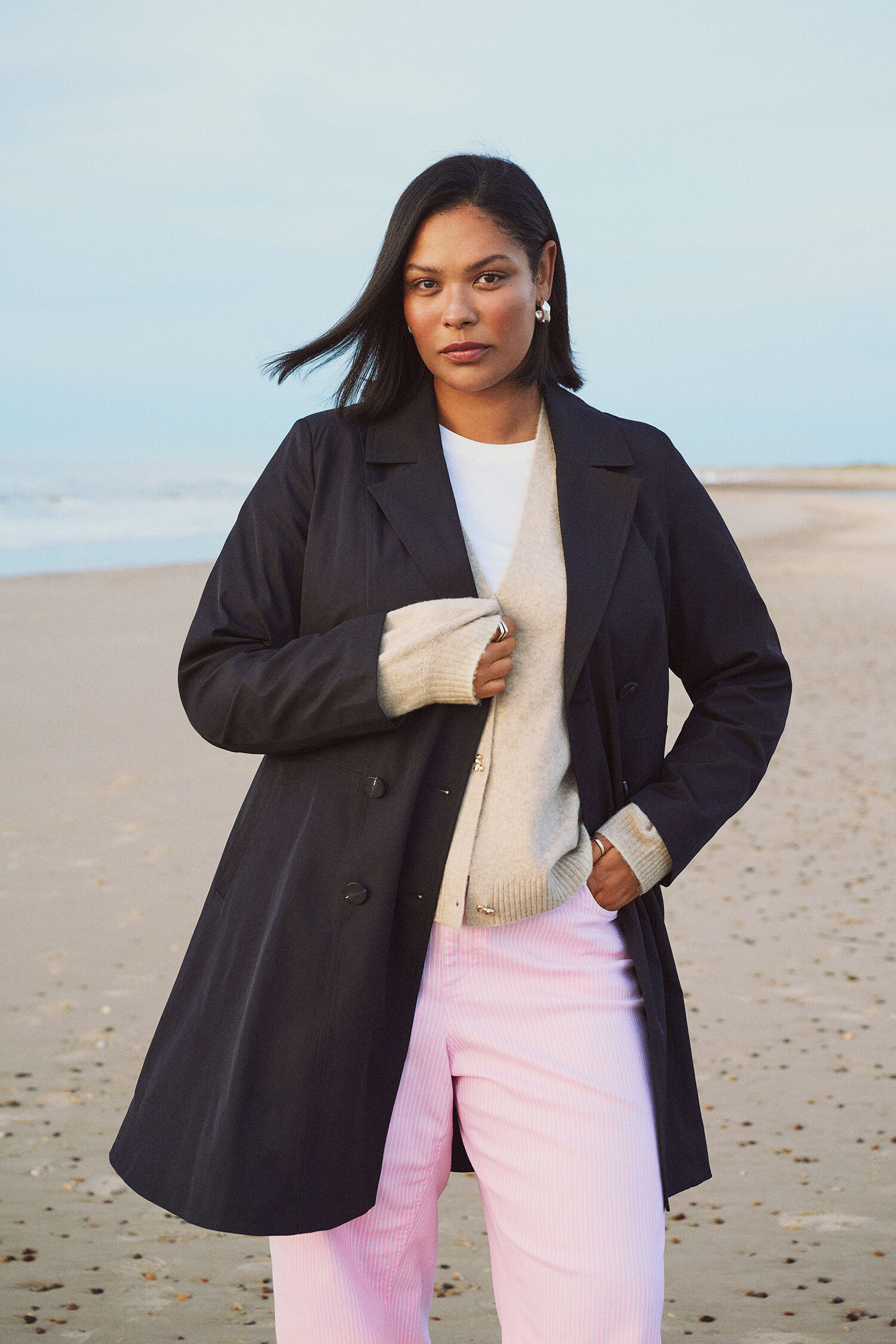 Zizzi Musta trenssitakki, , Model