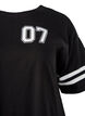 Lyhyt T-paitamekko sporttisilla yksityiskohdilla, Musta, Packshot image number 2