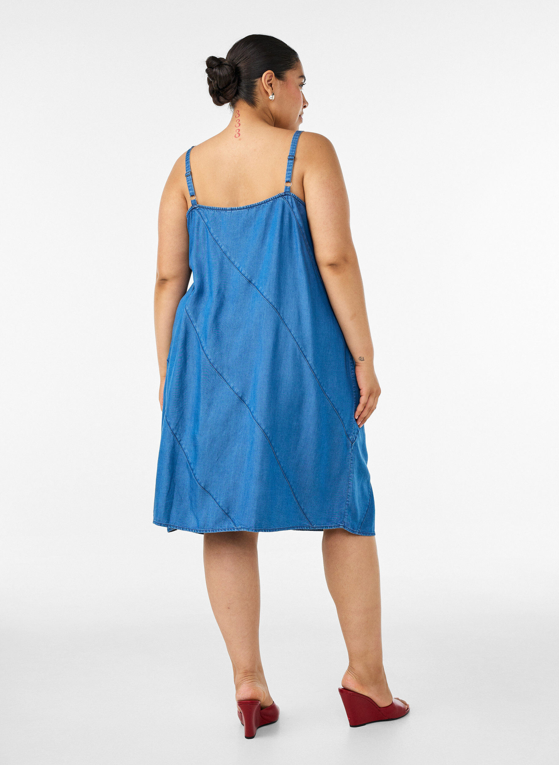 ZizziDenim-look -mekko TENCEL&trade; Lyocellista olkaimilla, Sininen, Model image number 2