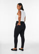 Farkut super slim fit -mallissa, Musta, Model image number 1