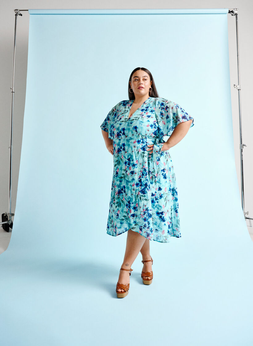 Lyhythihainen kietaisumekko kukkakuosilla, Trellis AOP, Image image number 0