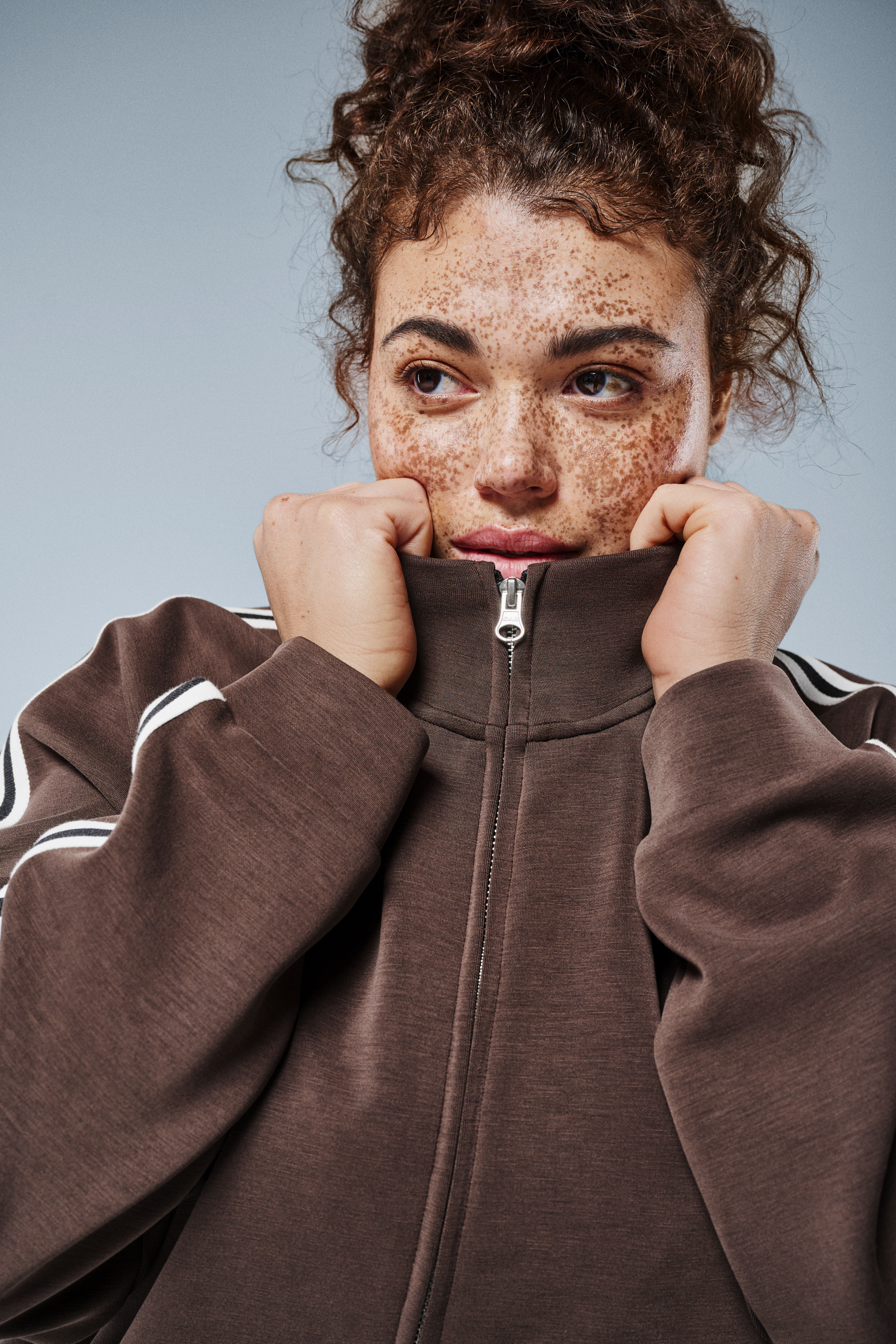 Zizzi Ruskea treeniasu, , Model