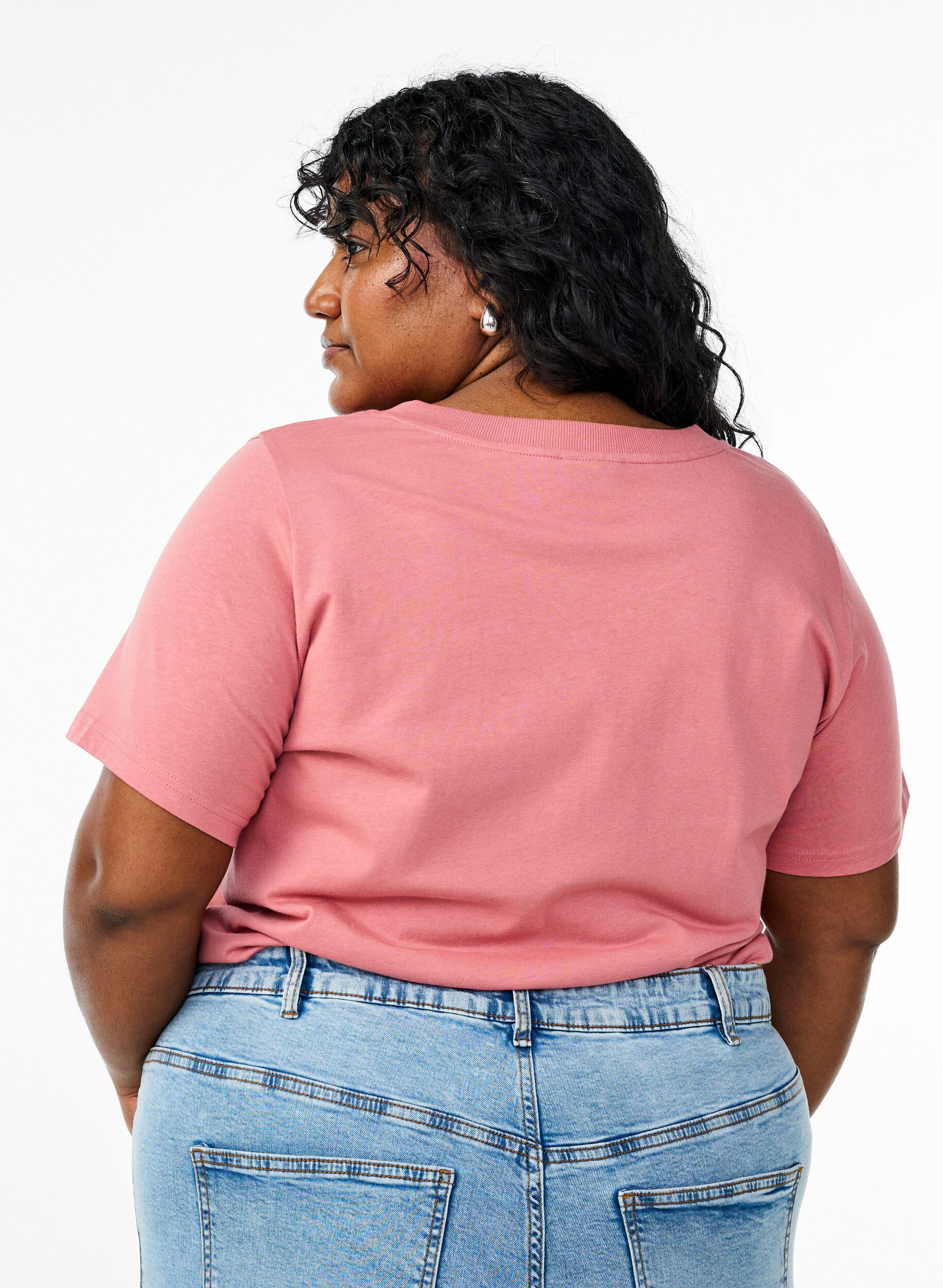 Zizzi Puuvillasta valmistettu T-paita V-p&auml;&auml;ntiell&auml;., Punainen, Model image number 2