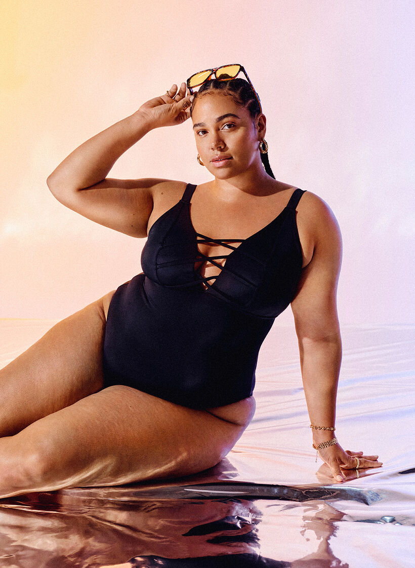 Uimapuku, jossa on nauhayksityiskohdat, Black, Image image number 0