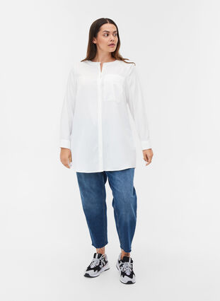 Pitkä yksivärinen paita rintataskulla, Warm Off-white, Model image number 2