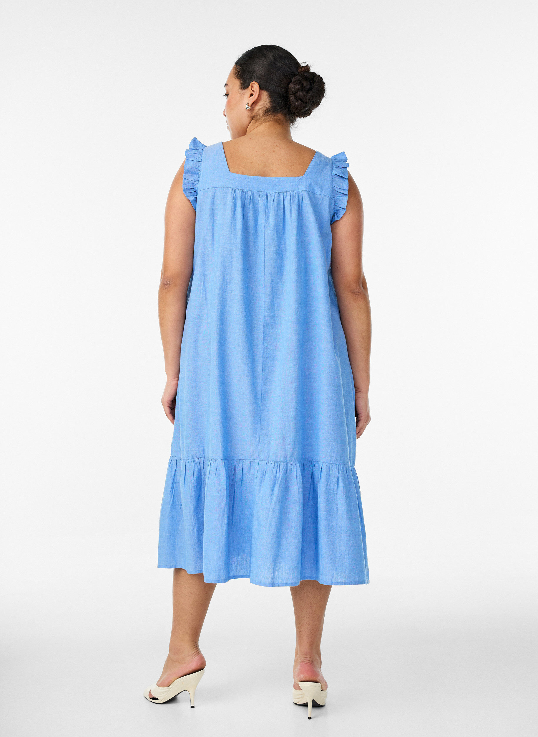 ZizziMidimekko puuvillasta r&ouml;yhel&ouml;yksityiskohdilla, Sininen, Model image number 1