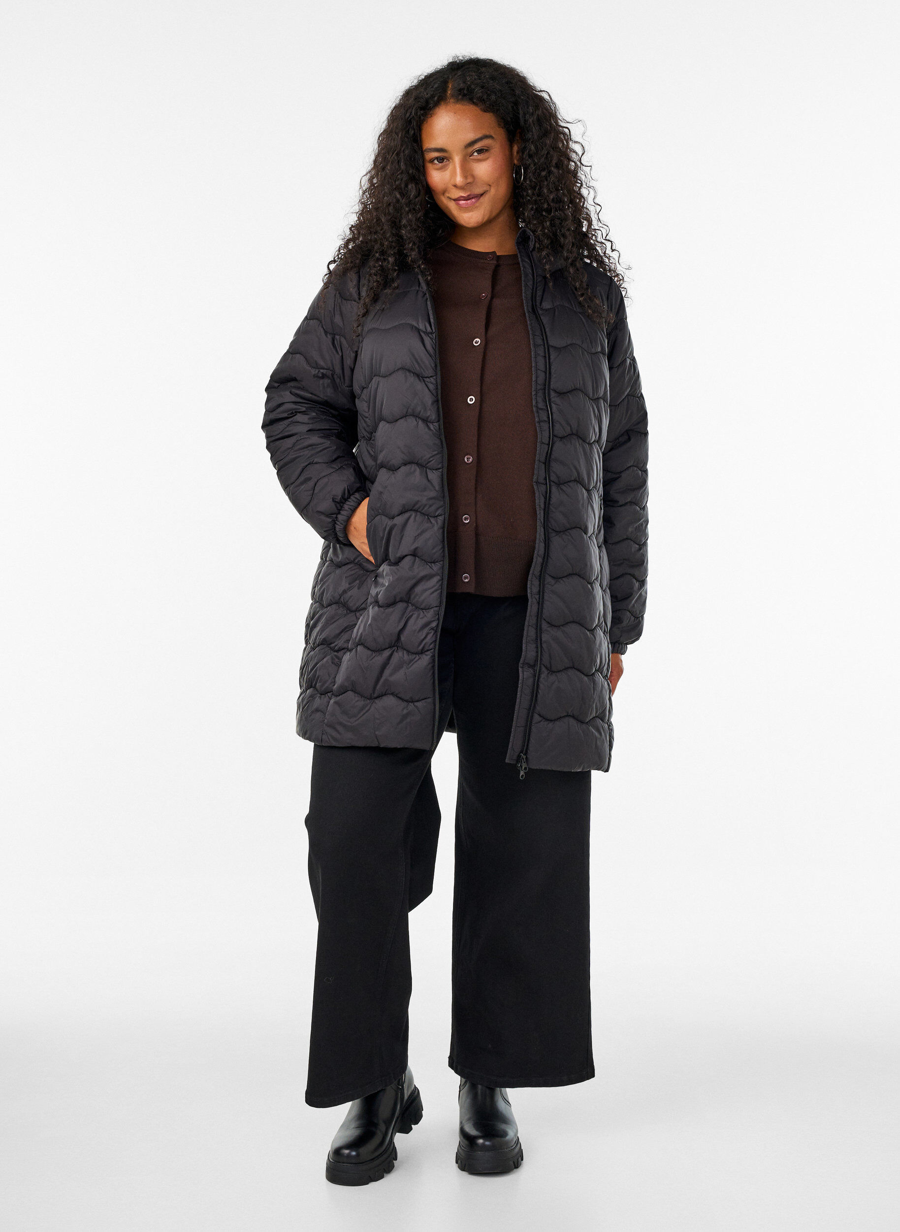 ZizziTikkitakki, Musta, Model image number 1