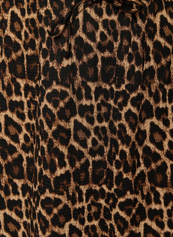 Pitk&auml; hame solmittavalla vy&ouml;ll&auml; ja r&ouml;yhel&ouml;helmalla, Musta, Packshot image number 2