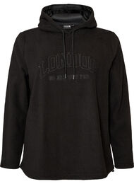 Fleece-huppari korkealla kauluksella ja brodeeratulla tekstill&auml;, Musta