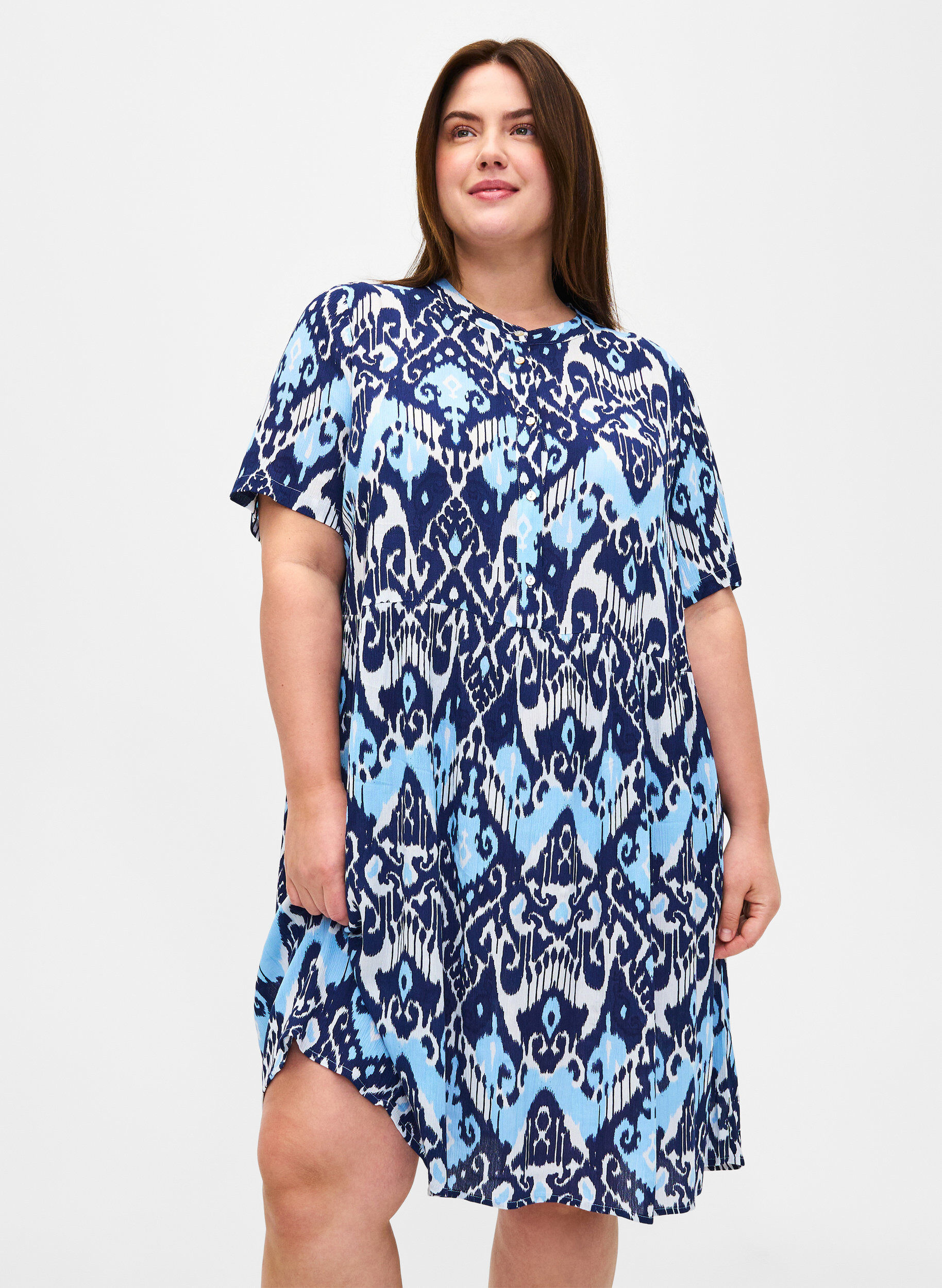 Zizzi Lyhythihainen viskoosimekko printill&auml;, Blue Ethnic AOP, Model image number 0