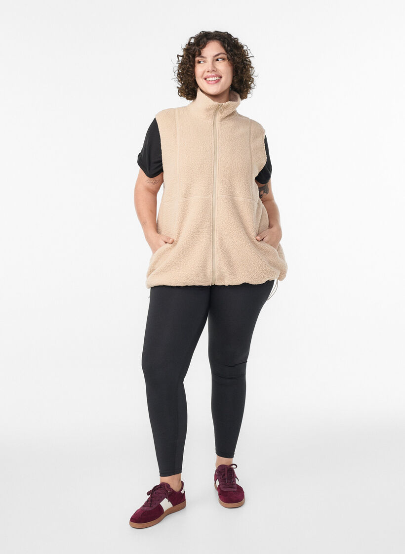 Teddy-liivi taskuilla, Beige, Model image number 1