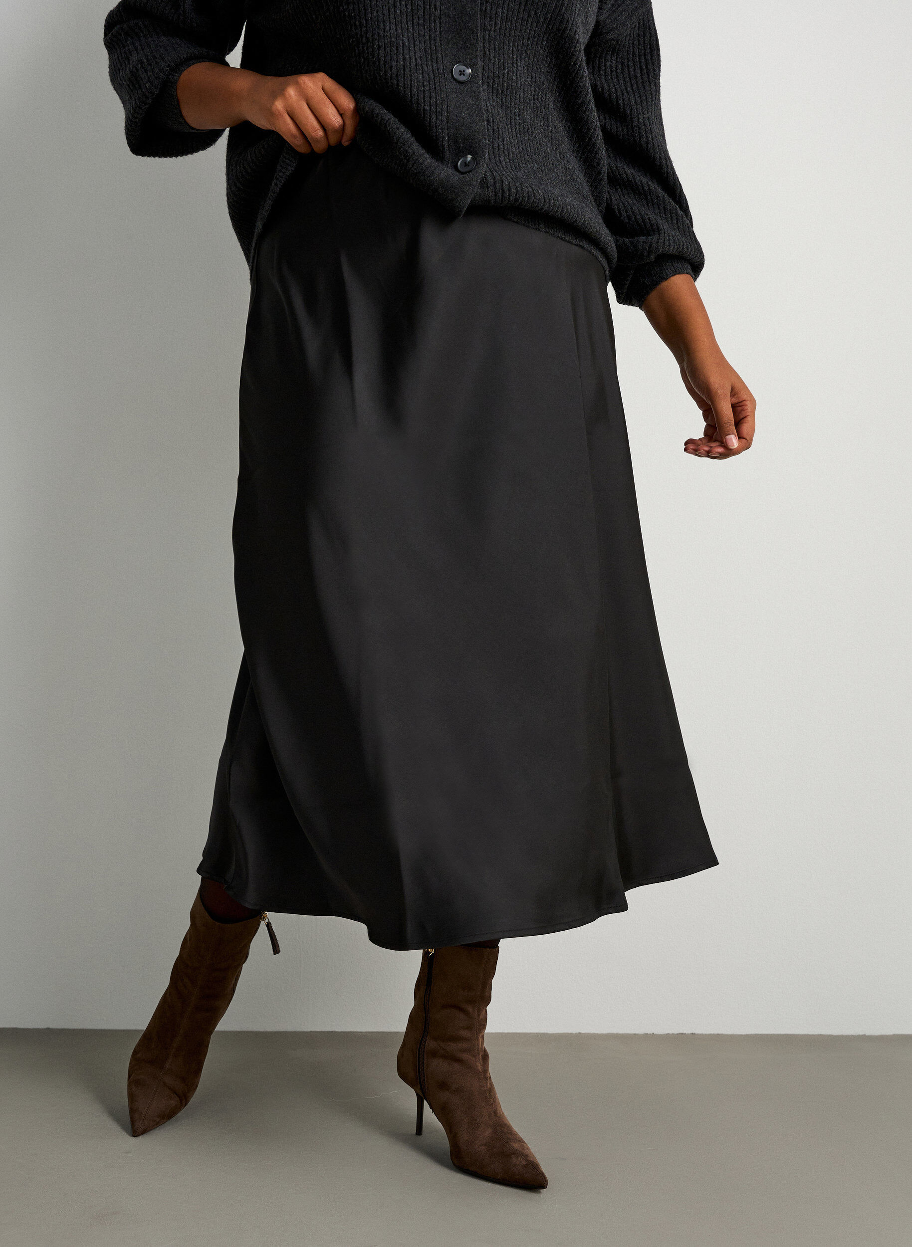 ZizziSatiininen midi-hame, Musta, Model image number 3