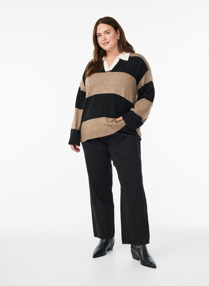 Neulepusero kauluksella ja V-pääntiellä, Musta, Model image number 1