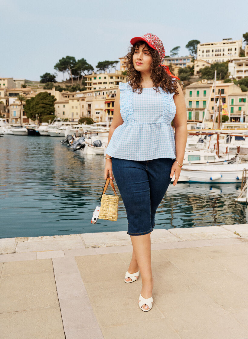 Korkeavy&ouml;t&auml;r&ouml;iset slim fit -caprit stretch-denimist&auml;, Sininen, Image image number 0