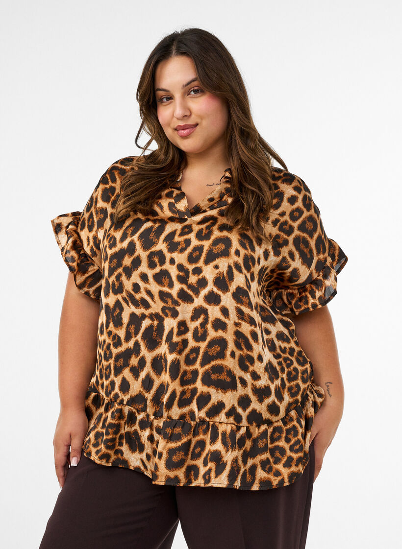 Pusero leopardikuosilla ja r&ouml;yhel&ouml;yksityiskohdilla, Ruskea, Model image number 0